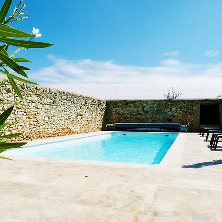 Bed and Breakfast La Ligne Angles-sur-lʼAnglin Exterior foto