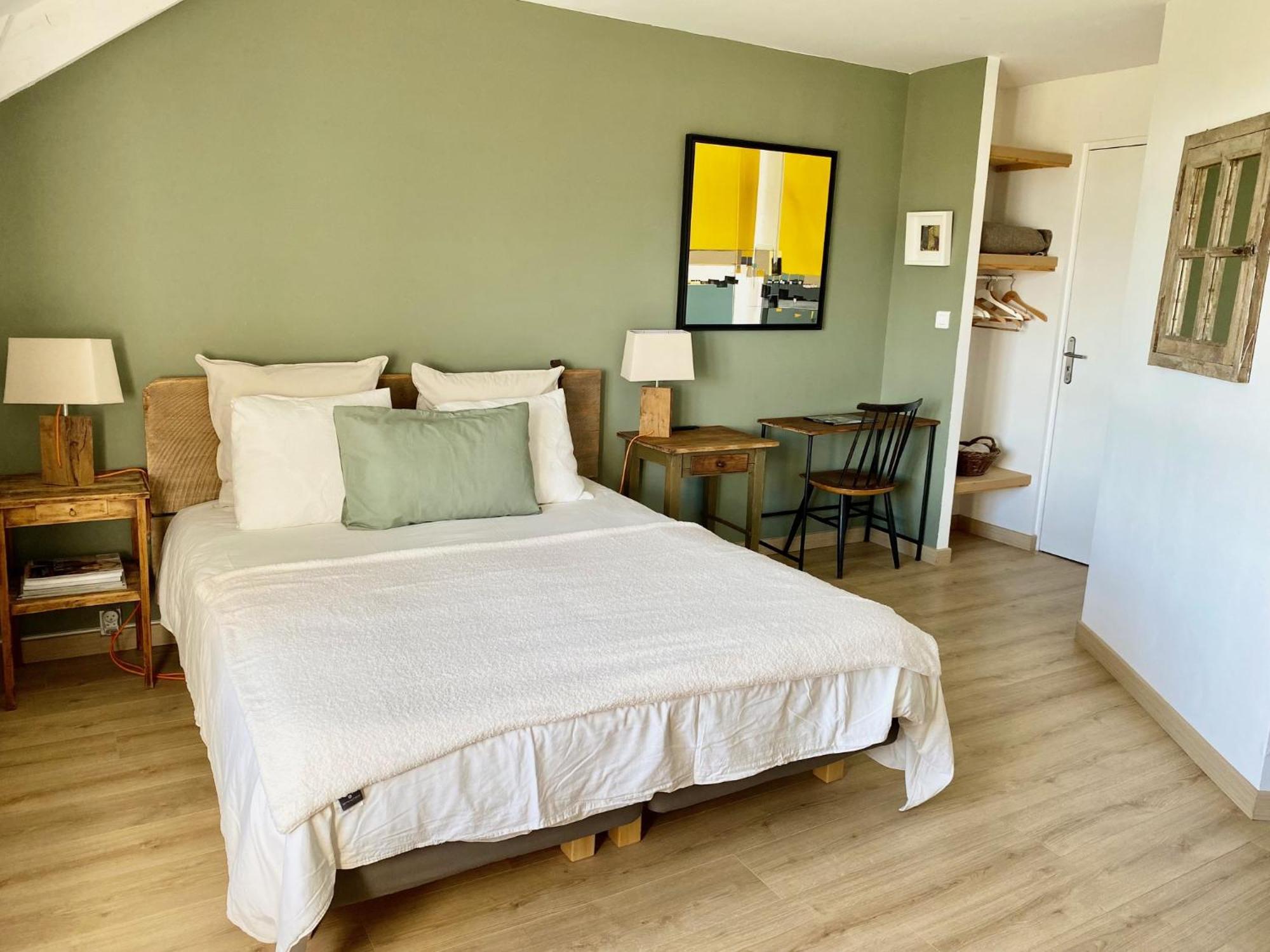 Bed and Breakfast La Ligne Angles-sur-lʼAnglin Exterior foto